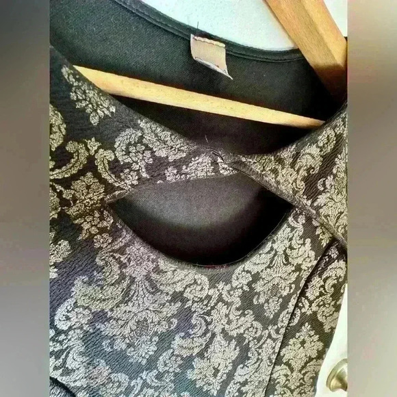 Women’s black and gold stretchy fitted formal dress by Carolina made in USA - Picture 6 of 13